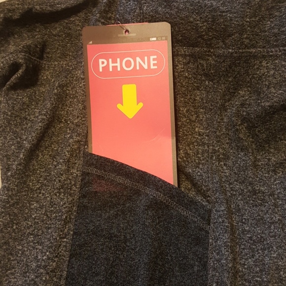 Gray Capri Leggins - Picture 4 of 6